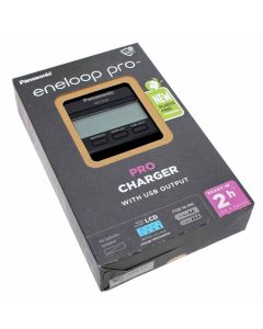 Panasonic eneloop pro BQ-CC65 intelligentes Akku Schnell Ladegerät mit LCD-Display für 4 AA oder AAA NiMH Akkus mit USB-Buchse