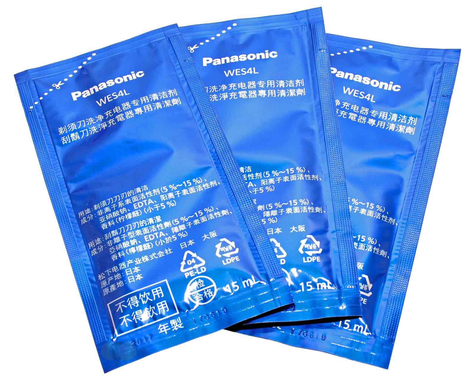 Spezielles Reinigungsmittel, Reinigungsflüssigkeit Panasonic WES 4L03-803, 3x 15ml. Inhalt im Kunststoffbeutel, für das Rasierapparat Reinigungs- und Ladesystem