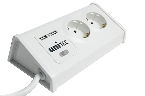 unitec Steckdose mit zwei USB Ports zum Aufladen von USB-Geräten